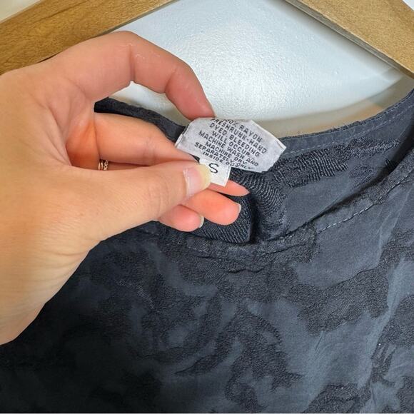 CP Shades Black Floral Print Rayon Boxy Tank Top Layering Lagenlook Size Small - Picture 3 of 5